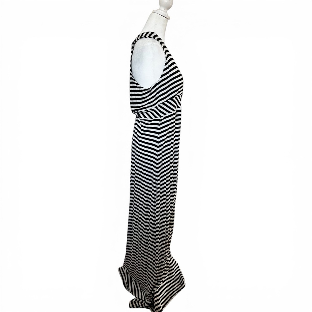 Ann Taylor Black White Striped Maxi Dress Racerback Medium Chic Vacation Resort - Picture 4 of 10